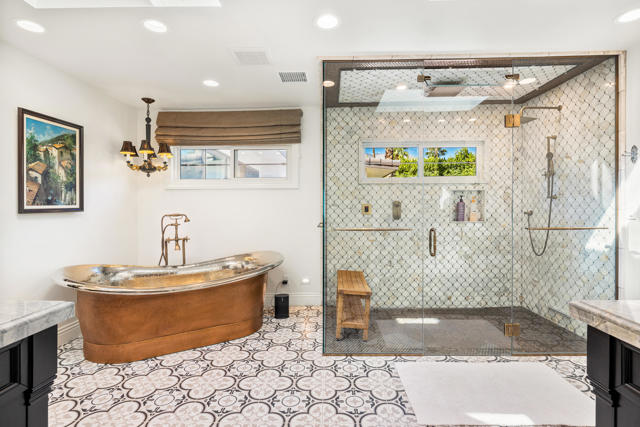 3330 Andreas Hills Drive, Palm Springs CA: https://media.crmls.org/mediaz/c747fd97-538e-4585-8987-8a9092671dad.jpg