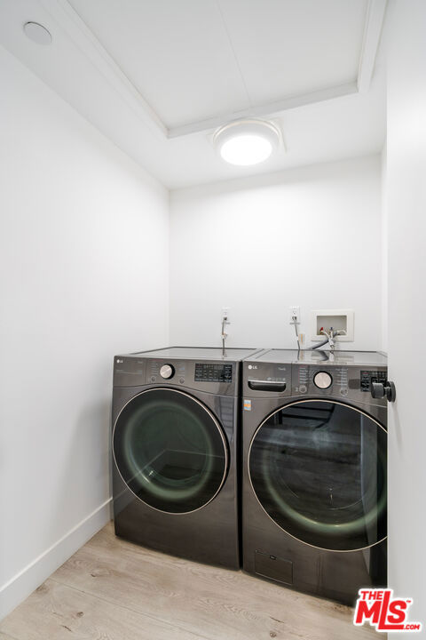 4912 S Centinela Avenue, Los Angeles CA: https://media.crmls.org/mediaz/c748f327-7b34-49de-ac75-59ed01d88c70.jpg