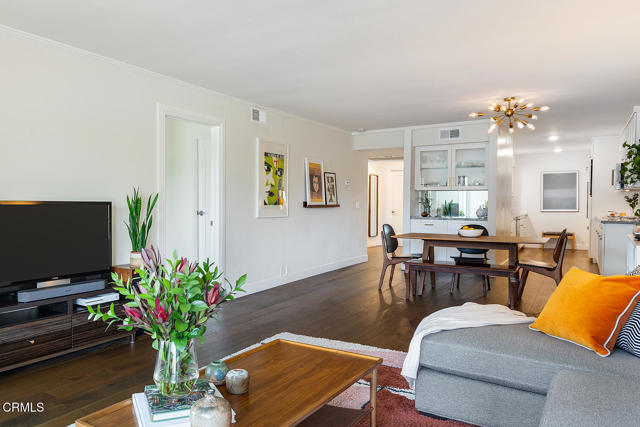 190 Arroyo Terrace, Pasadena CA: https://media.crmls.org/mediaz/c7495ac2-0e42-40af-9aa0-49b363e36eb5.jpg