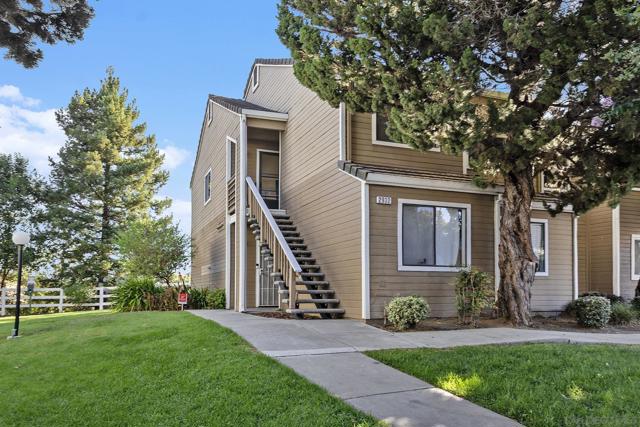 2933 Winding Ln, Antioch CA: https://media.crmls.org/mediaz/c7496aa8-0f90-4fd1-8948-a3785a367963.jpg