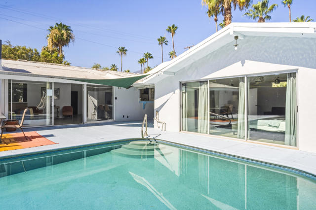 1890 S Navajo Drive, Palm Springs, CA 92264