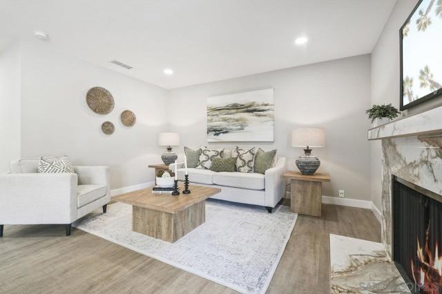12516 Camino Vuelo, San Diego CA: https://media.crmls.org/mediaz/c74a36b3-c983-42fe-989c-274ef7223d44.jpg