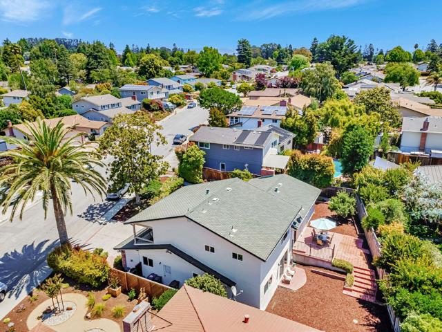 239 Segre Place, Santa Cruz CA: https://media.crmls.org/mediaz/c74ab357-adb7-48b4-96b8-c8f9aaf77837.jpg