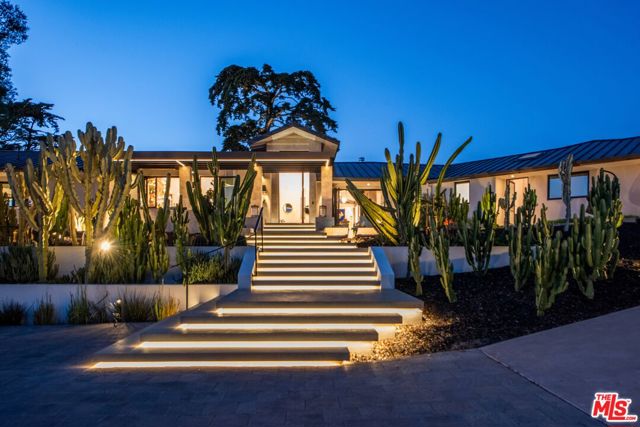 4610 Via Vistosa, Santa Barbara CA: https://media.crmls.org/mediaz/c74aba3a-0f45-468f-ac10-812c4306b1db.jpg