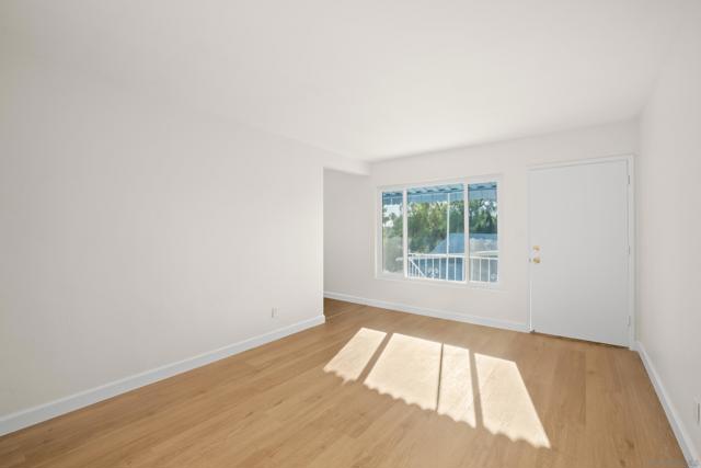 Image 16 of 75 For 4419 Mississippi St