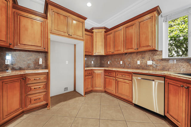 Image 15 of 45 For 2990 Biskra Road