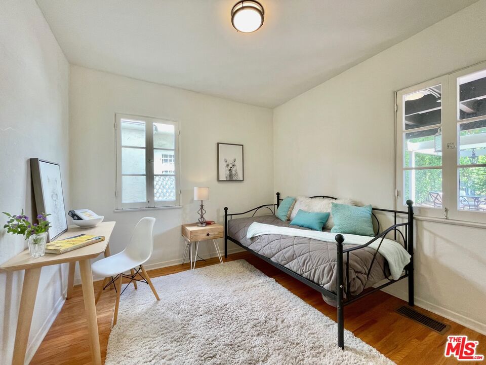 MLS #25595883 image #23