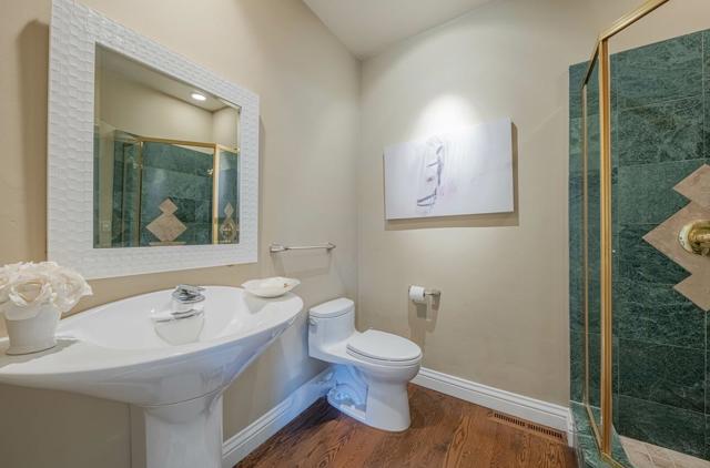 471 El Dorado Street, Monterey CA: https://media.crmls.org/mediaz/c74da457-fab7-4dd7-8f15-3dd49ed850fe.jpg