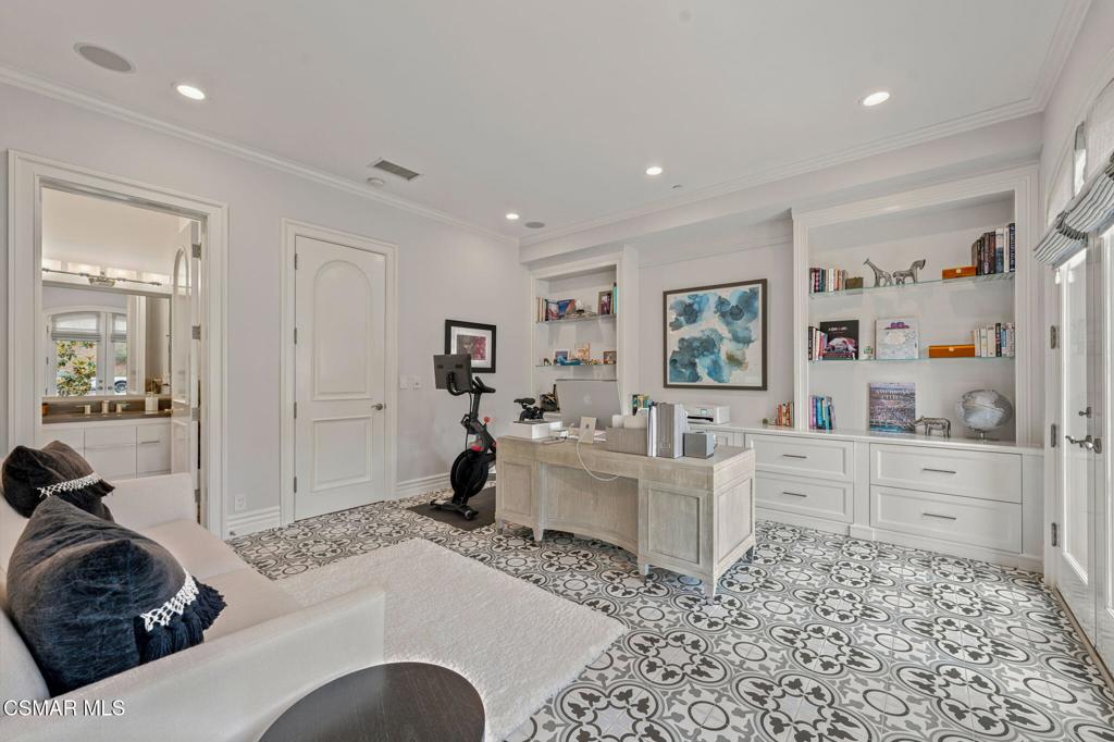 MLS #226002968 image #15