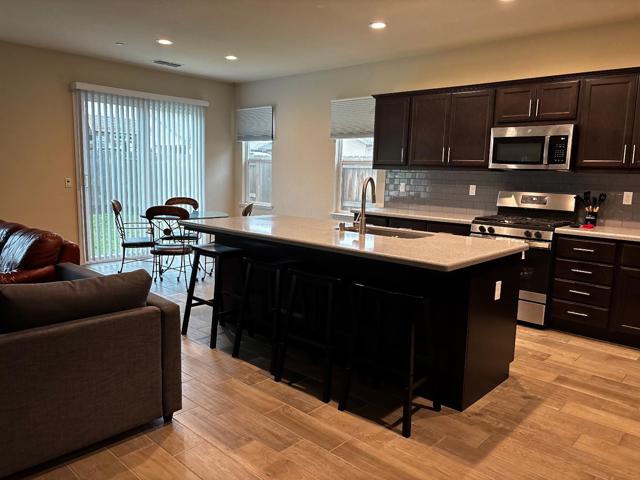 918 E Fargo Street, Stockton CA: https://media.crmls.org/mediaz/c74db9df-7c8c-4400-a900-d97b9bb9cf9e.jpg