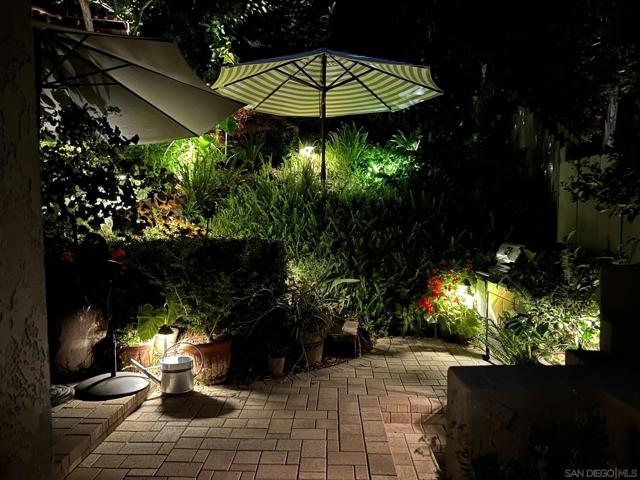 4533 Gesner St, San Diego CA: https://media.crmls.org/mediaz/c74e0d0c-1235-4c7a-9b95-c8cdb6f6ec7c.jpg