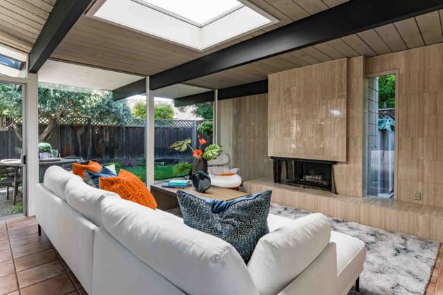 779 Holly Oak Drive, Palo Alto CA: https://media.crmls.org/mediaz/c74e1131-5fc4-4518-8bcd-be711713e1d7.jpg