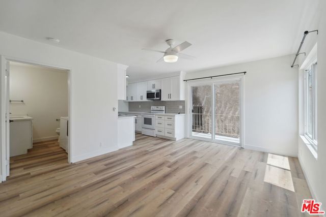 1133 22nd Street, Santa Monica CA: https://media.crmls.org/mediaz/c74e1479-5d5b-49dc-808f-735d969b5f0d.jpg