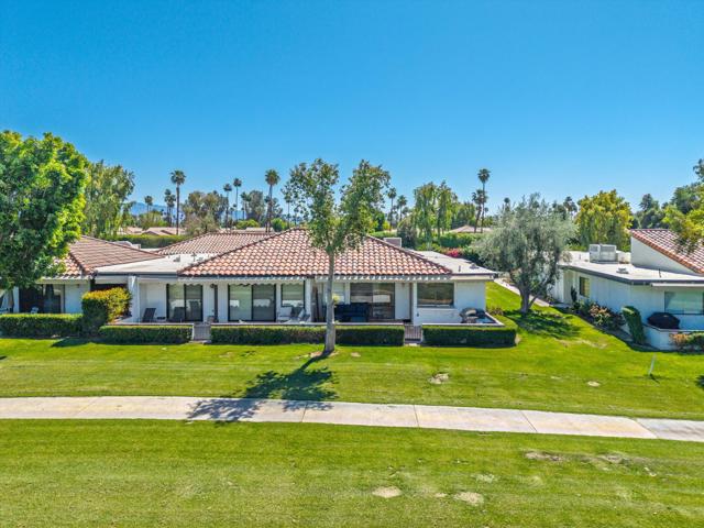25 Juan Carlos Drive, Rancho Mirage CA: https://media.crmls.org/mediaz/c74ea8bc-b72d-4ce7-8026-90546a0ae7ef.jpg