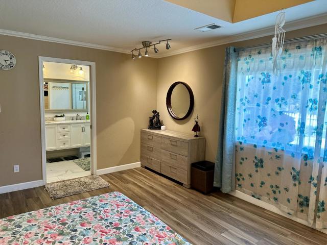 135 Green Hill Way, Los Gatos CA: https://media.crmls.org/mediaz/c74efda6-60ee-4ada-94f4-3d14b887dcde.jpg