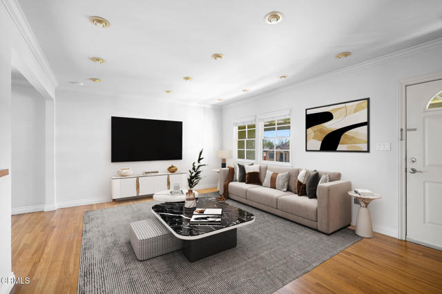 Detail Gallery Image 8 of 56 For 2444 N Parish Pl, Burbank,  CA 91504 - 3 Beds | 1 Baths