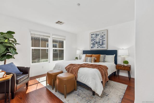 514 62Nd St, San Diego CA: https://media.crmls.org/mediaz/c7503f8e-cc3a-4f9e-a707-eaa80fdeb087.jpg