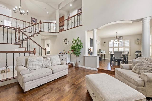 Detail Gallery Image 5 of 26 For 15560 La Entrada Dr, Moreno Valley,  CA 92551 - 5 Beds | 3 Baths
