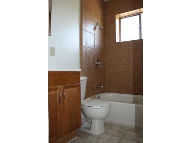 1401 Hess Road, Redwood City CA: https://media.crmls.org/mediaz/c754b068-6d16-4850-9a25-e7e48f3683c2.jpg
