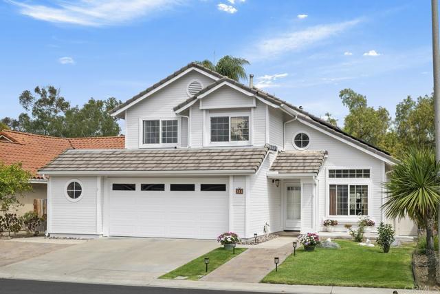 647 Boysenberry Way, Oceanside CA: https://media.crmls.org/mediaz/c755363a-c94c-4849-89ce-0d2d96fbd0a5.jpg