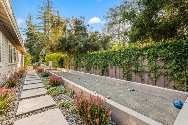 2002 Sunnyview Lane, Mountain View CA: https://media.crmls.org/mediaz/c755d881-b6f1-431c-a356-893adbfec24e.jpg