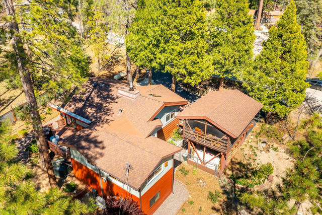 25445 Palomar Road, Idyllwild CA: https://media.crmls.org/mediaz/c755df2c-f12c-4345-83f2-790eb4073ae0.jpg