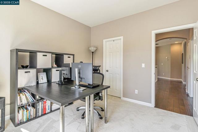 1039 Rolling Woods Way, Concord CA: https://media.crmls.org/mediaz/c7571485-9ccd-4419-8698-02881f238594.jpg