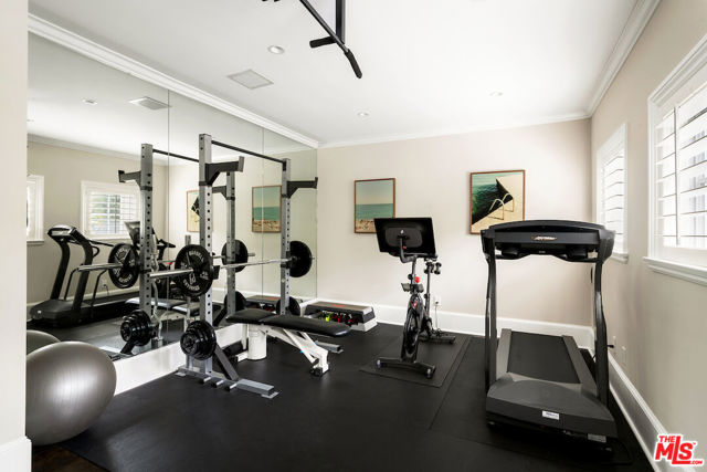 Drew Fenton | 456 N Bowling Green Way Los Angeles CA | MLS: 7251586