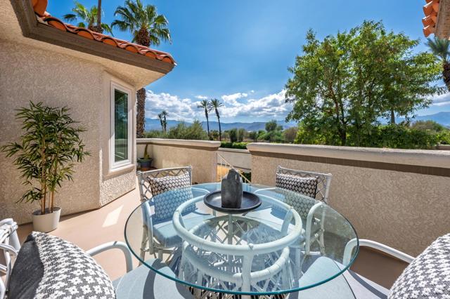 752 Vista Lago Drive N, Palm Desert, CA 92211