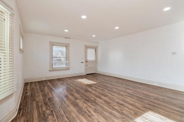 335 W 20th Street, Merced CA: https://media.crmls.org/mediaz/c75bc170-1387-4946-806d-b9a5a05932ad.jpg