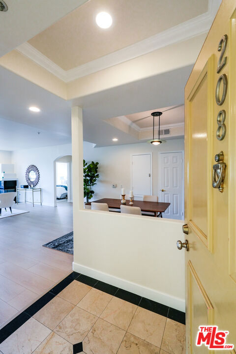 10824 Bloomfield Street, 208 photo 5