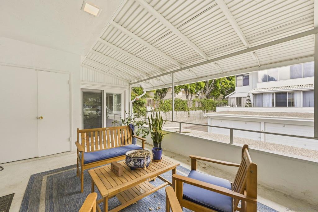 2364 Torrey Pines Rd. - photo 20