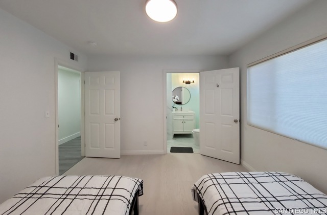 15927 Los Reyes Street, Fountain Valley CA: https://media.crmls.org/mediaz/c75e1877-c010-4fbf-968c-6368f0377fd4.jpg