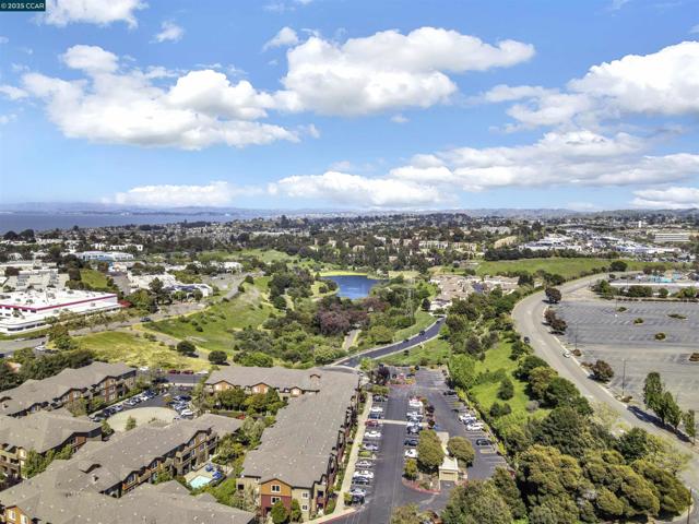 411 Summer Ln, Richmond CA: https://media.crmls.org/mediaz/c75eb428-5c70-4390-9567-2430da223ad3.jpg