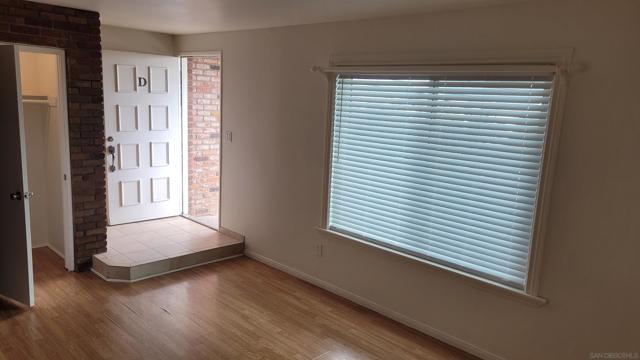 863 Del Mar Downs Rd, Solana Beach CA: https://media.crmls.org/mediaz/c75ebfa7-5872-4b5d-a61c-19f106c6b49d.jpg