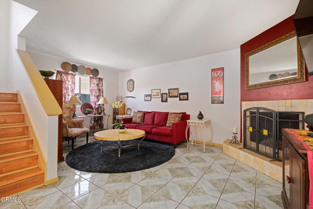 Detail Gallery Image 3 of 33 For 543 S E St, Oxnard,  CA 93030 - 2 Beds | 2 Baths