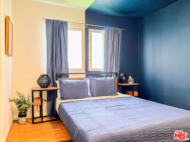 1173 Amherst Avenue, Los Angeles CA: https://media.crmls.org/mediaz/c75f92fb-f2c5-4e22-ac10-2ab27591c425.jpg