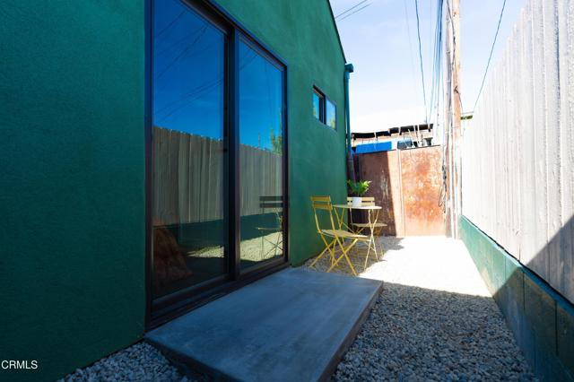 2250 Gatewood Street, Los Angeles CA: https://media.crmls.org/mediaz/c75f9fcb-7a3c-4c67-8008-898477d36e79.jpg