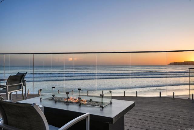 1820 Avenida del Mundo, Coronado CA: https://media.crmls.org/mediaz/c76117c0-0bff-4218-8ed1-4345947a361c.jpg