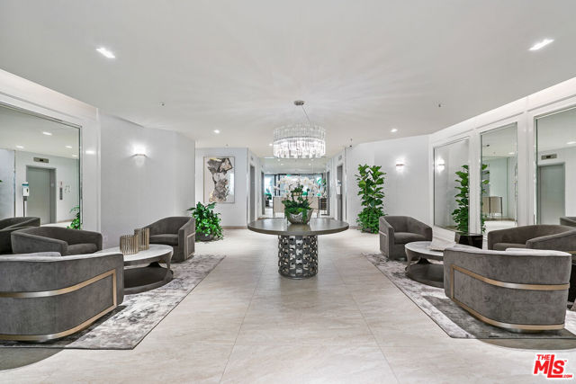 2142 Century Park Lane, Los Angeles CA: https://media.crmls.org/mediaz/c7614bde-7f6d-4190-886d-d4082a24cdd3.jpg