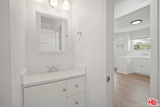 1563 E Elizabeth Street, Pasadena CA: https://media.crmls.org/mediaz/c761cd33-660d-483d-876c-49e9fea646f5.jpg