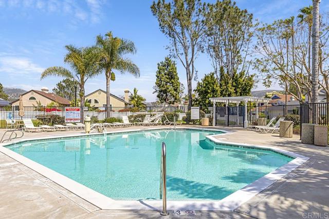 Detail Gallery Image 32 of 36 For 6752 Xana Way, Carlsbad,  CA 92009 - 3 Beds | 3 Baths