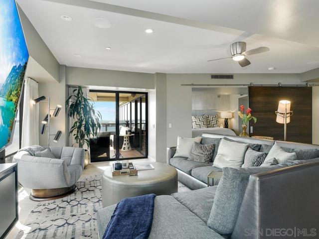 100 Harbor Drive, San Diego CA: https://media.crmls.org/mediaz/c7637773-5575-4d37-9427-7ea748fa725e.jpg