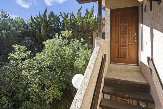 Detail Gallery Image 3 of 31 For 13742 Ruette Le Parc #C,  Del Mar,  CA 92014 - 2 Beds | 2 Baths