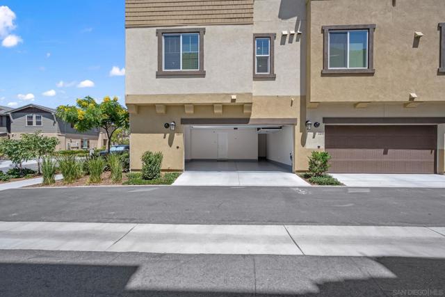 1235 Via Lucero, Oceanside CA: https://media.crmls.org/mediaz/c764ad75-b8d1-4c41-bf72-413d513a9078.jpg