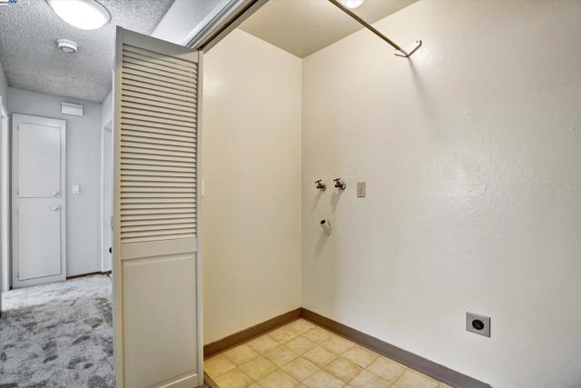 901 Basalt Way, Antioch CA: https://media.crmls.org/mediaz/c7667ba0-e870-4c44-9ada-f9b97d864527.jpg