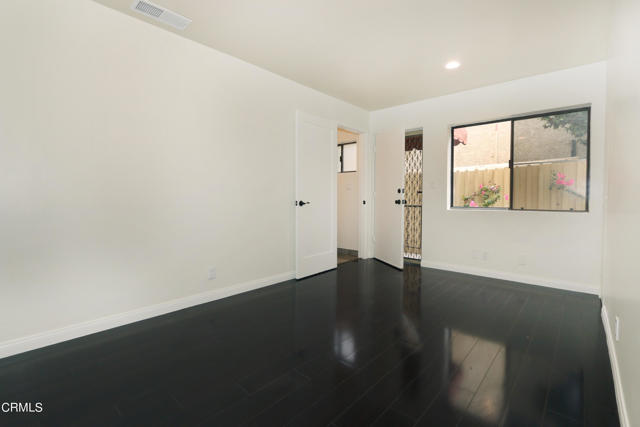 Detail Gallery Image 2 of 4 For 11256 Nebraska Ave #2,  Los Angeles,  CA 90025 - 0 Beds | 1 Baths