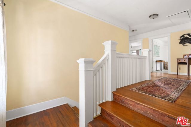 1501 S Harvard Boulevard, Los Angeles CA: https://media.crmls.org/mediaz/c766e56a-3860-4207-bdde-60cf78df9a40.jpg