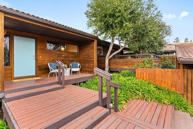 6960 Via Estrada, La Jolla CA: https://media.crmls.org/mediaz/c767d645-2602-4f12-b656-6db2d561b59c.jpg