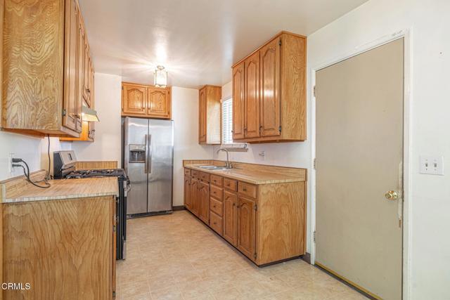 Detail Gallery Image 13 of 35 For 45309 Newtree Ave, Lancaster,  CA 93534 - 4 Beds | 2 Baths